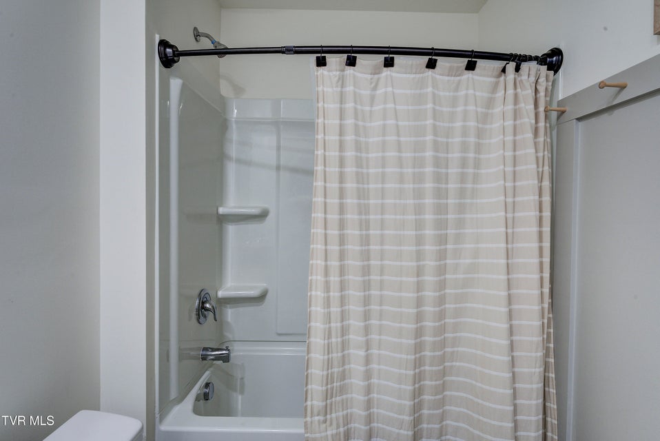 Photo #43: 134 Sweet Pea Trail