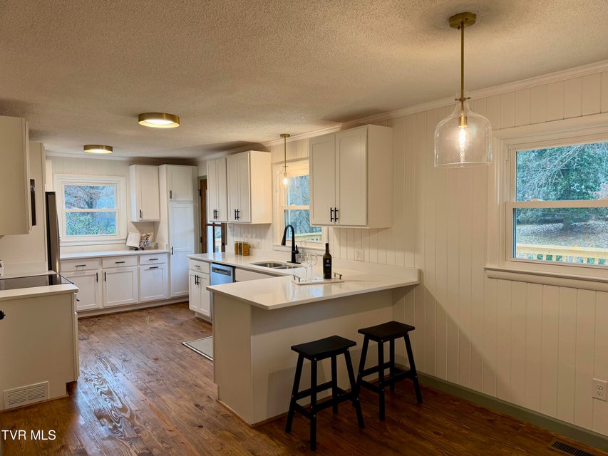 Photo #19: 290 Valley Drive 