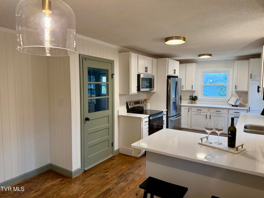 Photo #20: 290 Valley Drive 