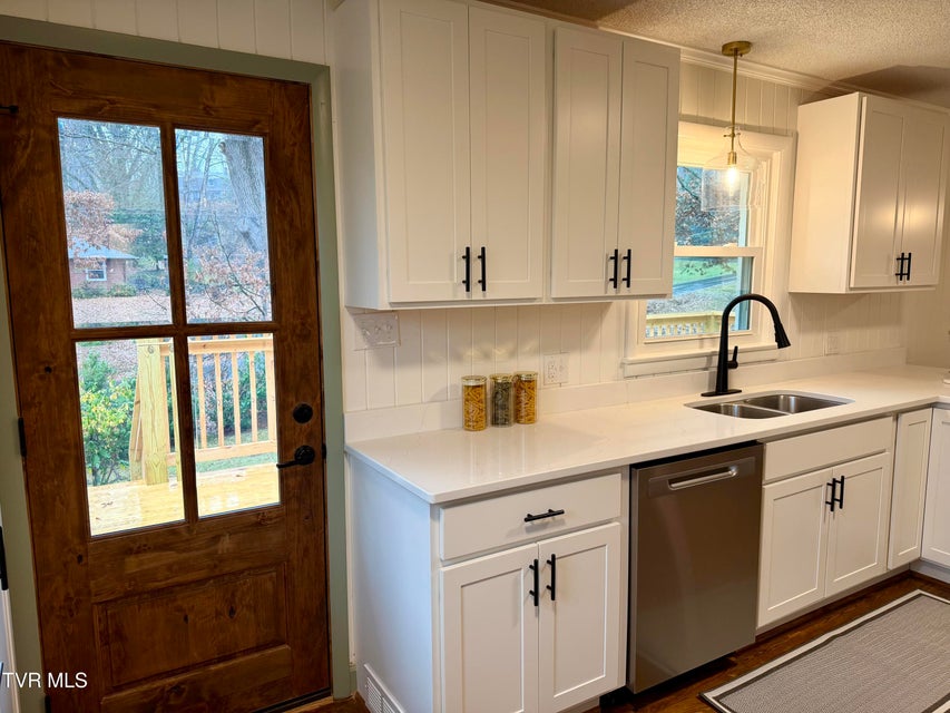 Photo #26: 290 Valley Drive 