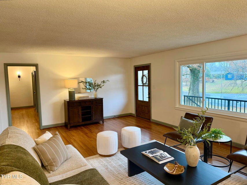 Photo #16: 290 Valley Drive 