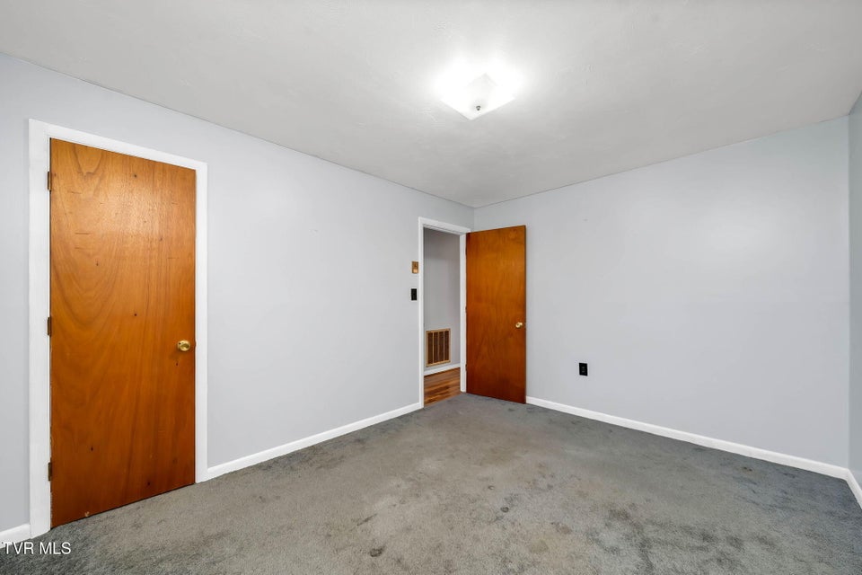 Photo #13: 520 Kallen Drive