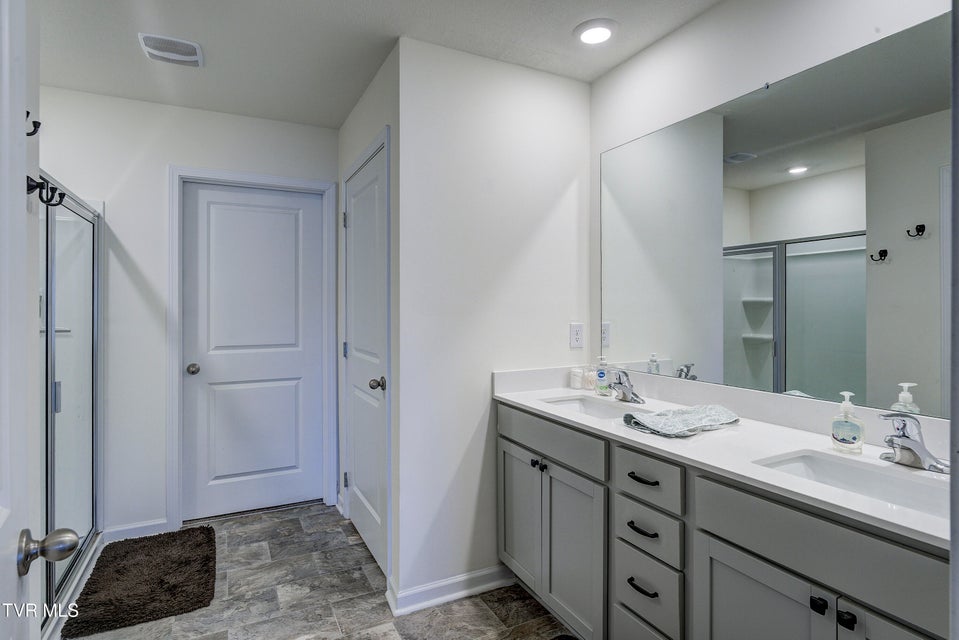 Photo #30: 134 Sweet Pea Trail