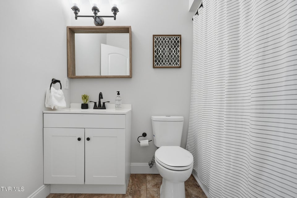 Photo #22: 107 Sunset Circle