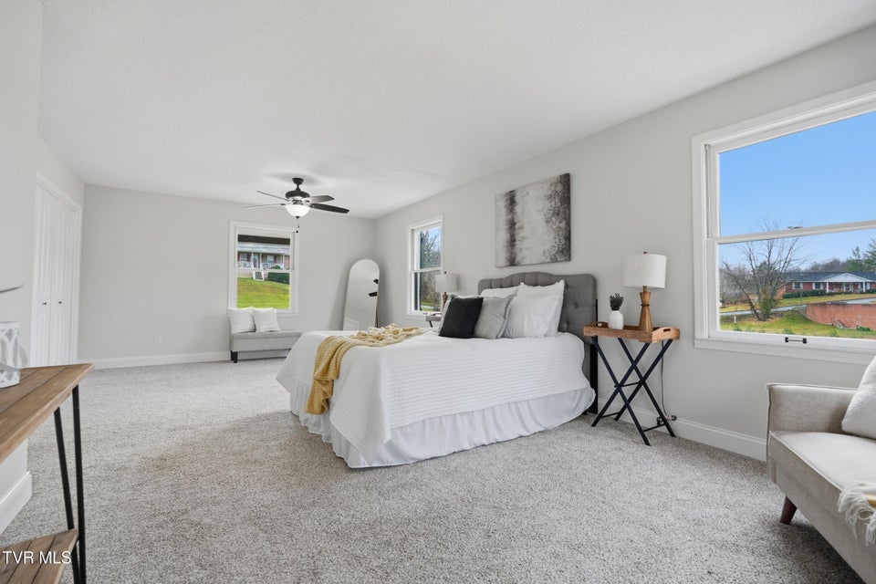 Photo #26: 107 Sunset Circle