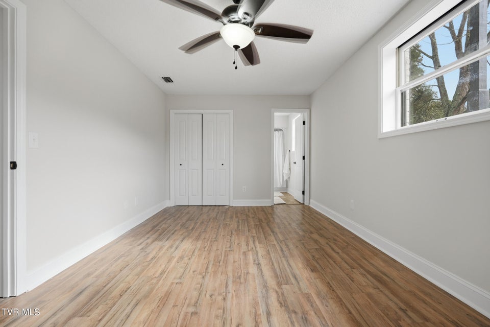 Photo #30: 107 Sunset Circle