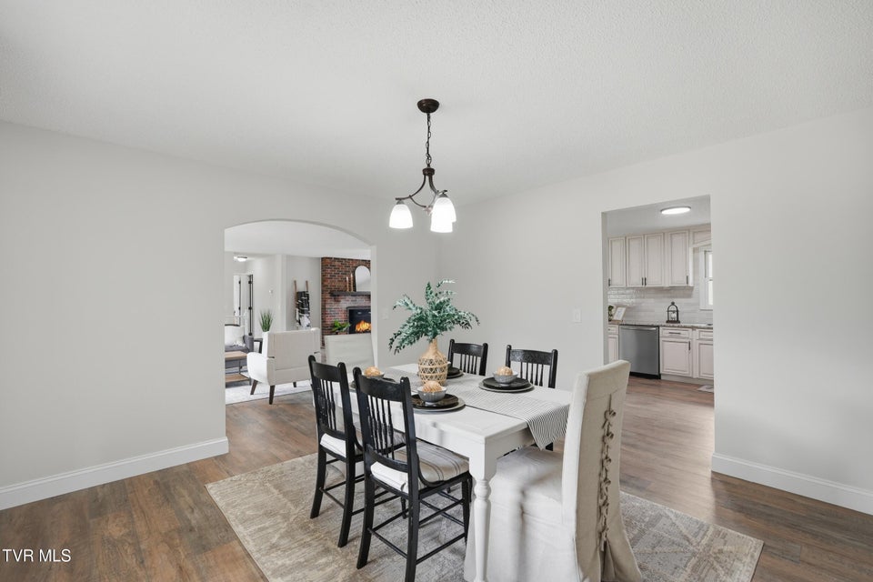 Photo #13: 107 Sunset Circle