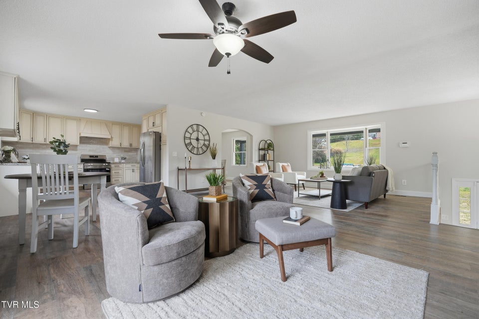 Photo #20: 107 Sunset Circle