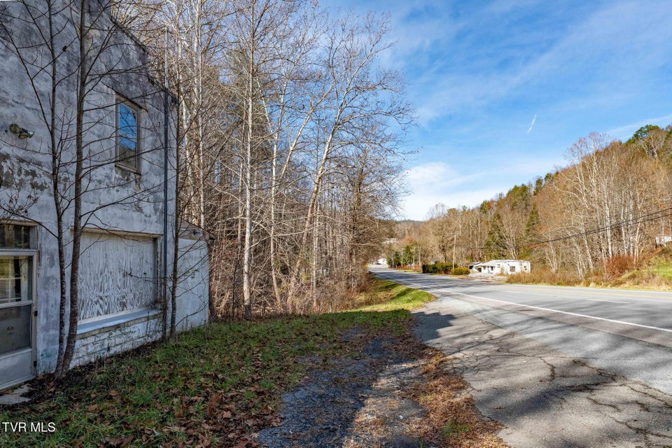 Photo #7: 6194 Highway 19-E 