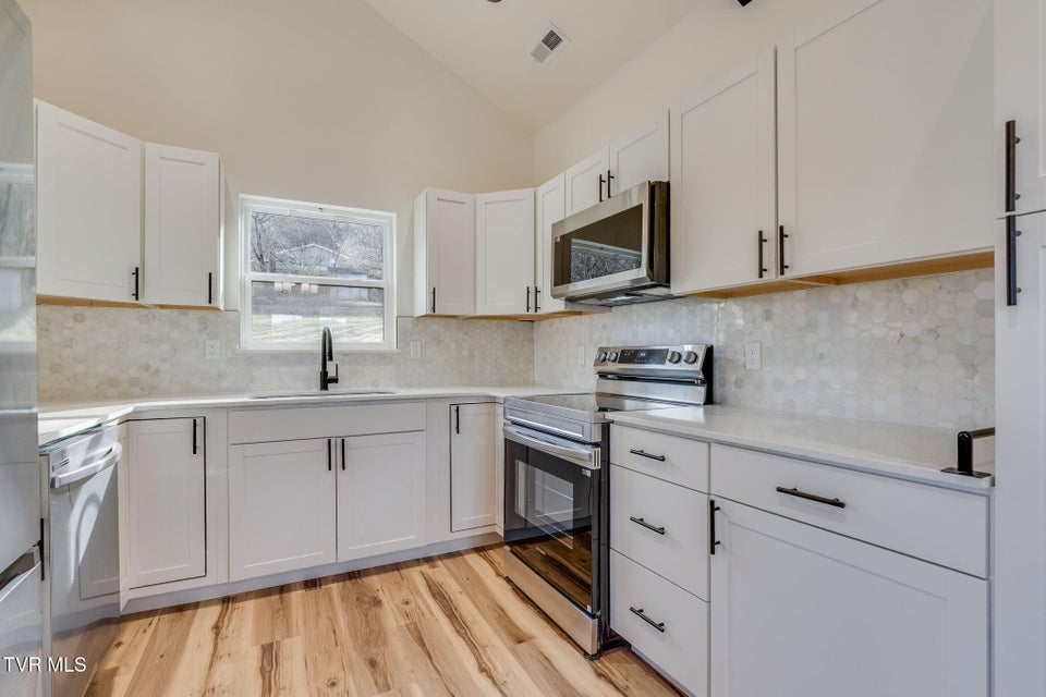 Photo #10: 201 Okolona Drive