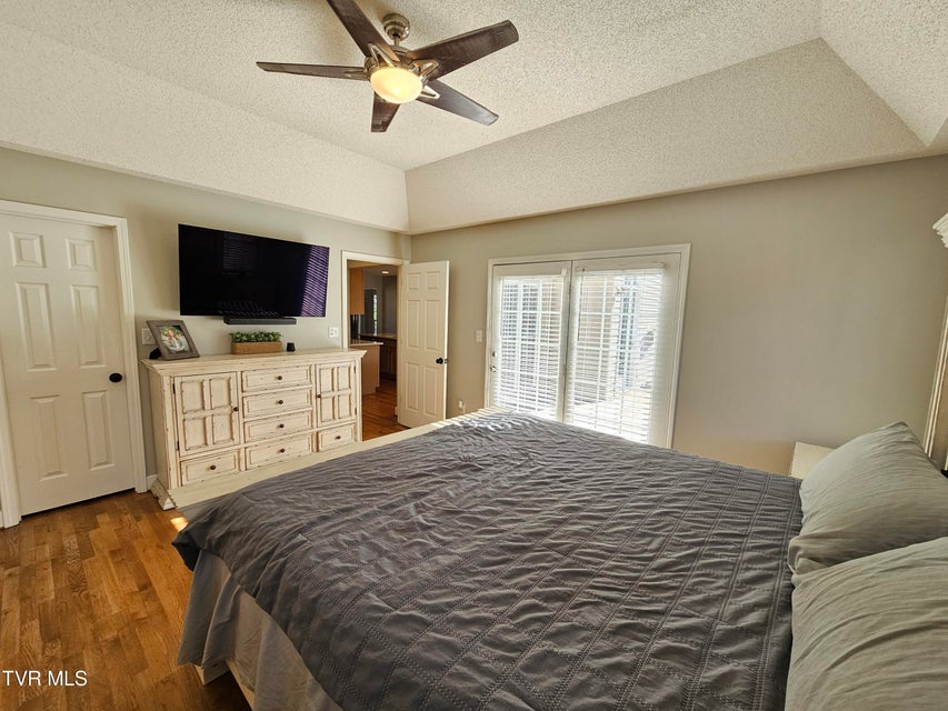 Photo #26: 212 Chatham Road