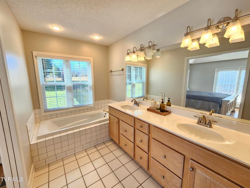 Photo #28: 212 Chatham Road