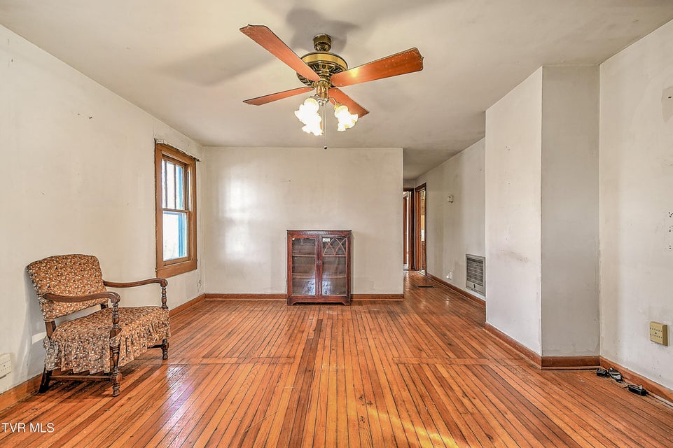 Photo #7: 1141 Ridgecrest Avenue