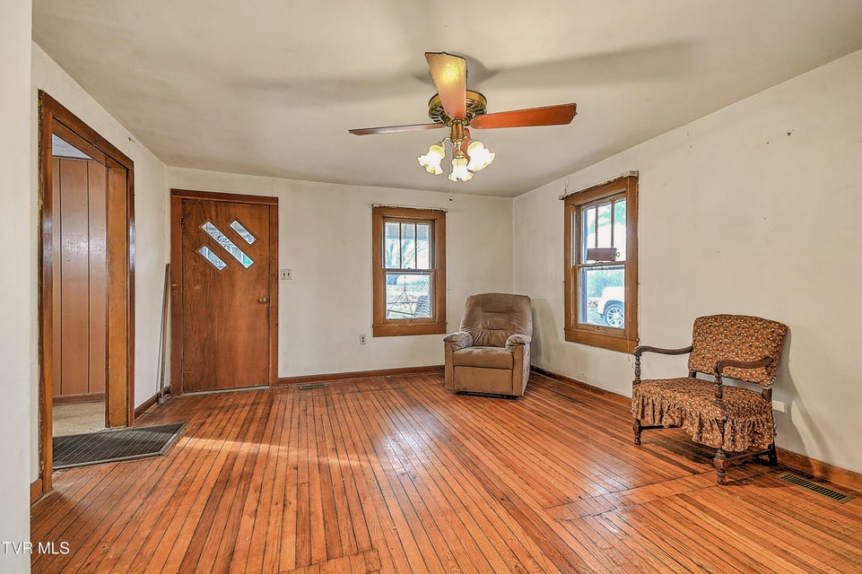 Photo #11: 1141 Ridgecrest Avenue