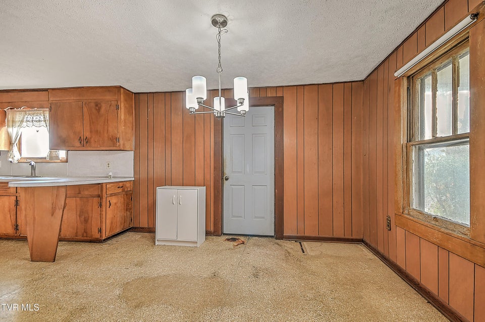 Photo #12: 1141 Ridgecrest Avenue