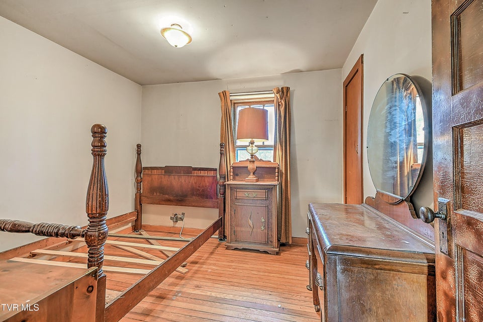 Photo #21: 1141 Ridgecrest Avenue