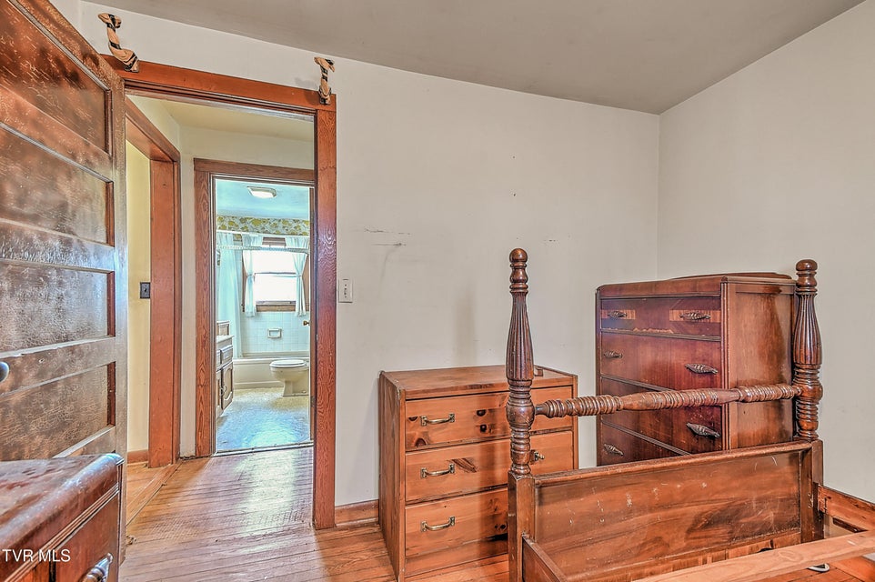 Photo #22: 1141 Ridgecrest Avenue