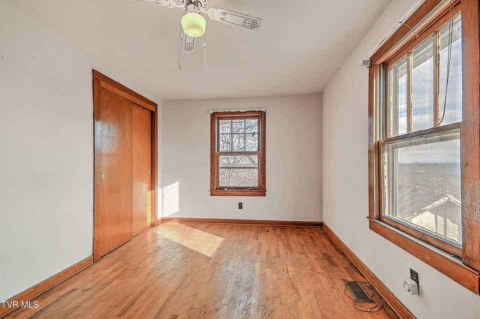 Photo #26: 1141 Ridgecrest Avenue