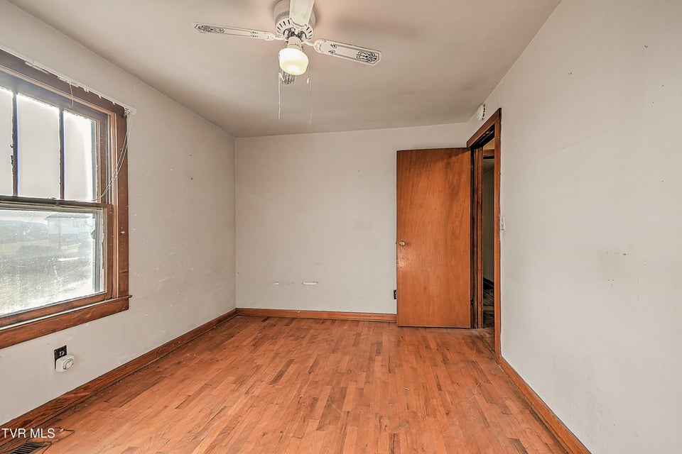 Photo #28: 1141 Ridgecrest Avenue