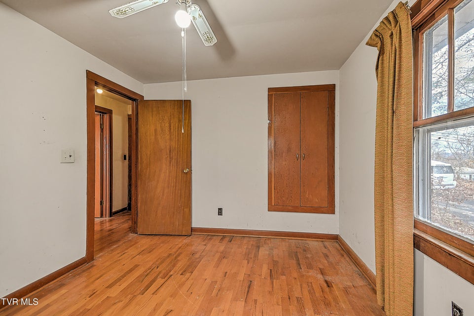 Photo #31: 1141 Ridgecrest Avenue