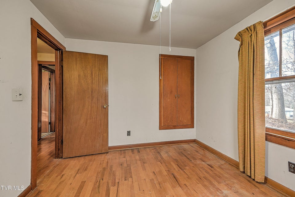 Photo #32: 1141 Ridgecrest Avenue