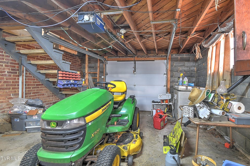 Photo #36: 1141 Ridgecrest Avenue