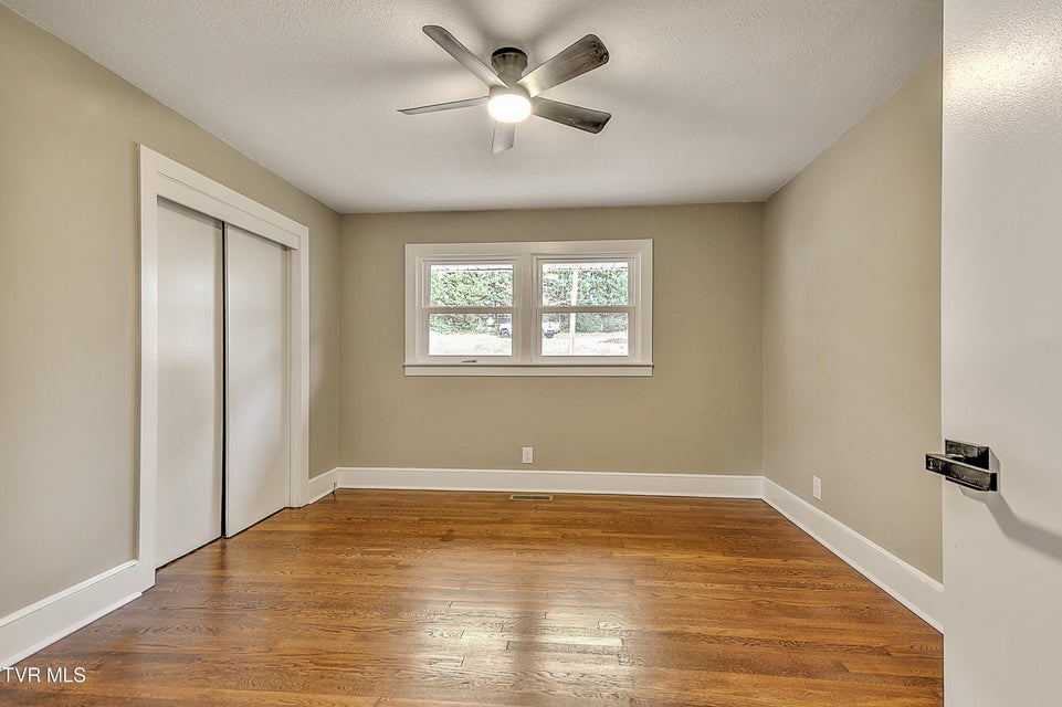 Photo #16: 1000 Lincoln Avenue