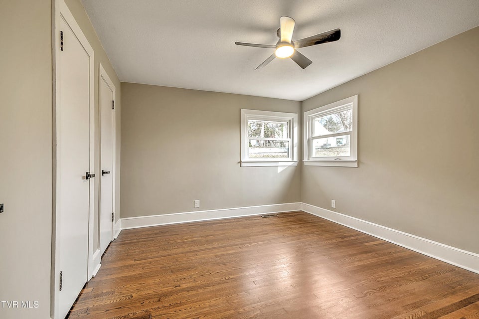 Photo #19: 1000 Lincoln Avenue