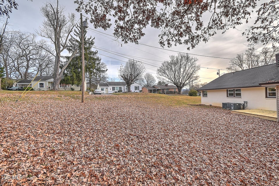 Photo #25: 1000 Lincoln Avenue