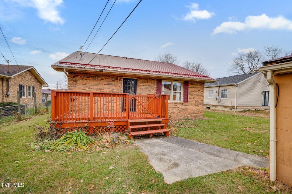 Photo #24: 1660 Redwood Drive