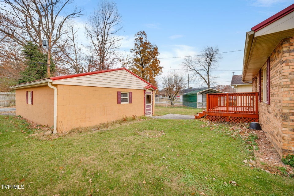 Photo #23: 1660 Redwood Drive