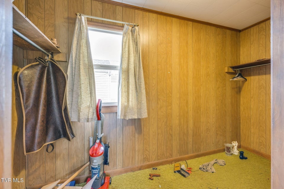 Photo #14: 1660 Redwood Drive