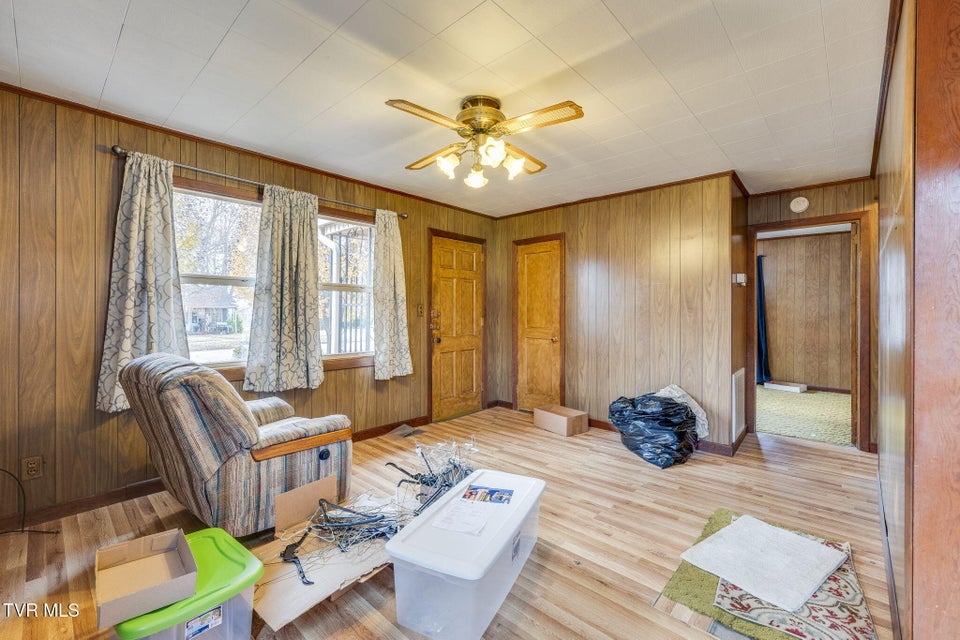 Photo #7: 1660 Redwood Drive