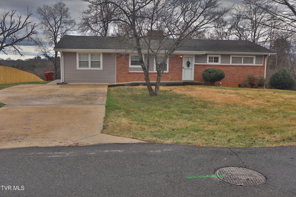 Photo #2: 1207 Woodside Drive