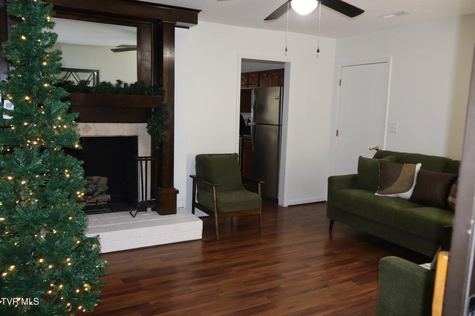 Photo #8: 1207 Woodside Drive