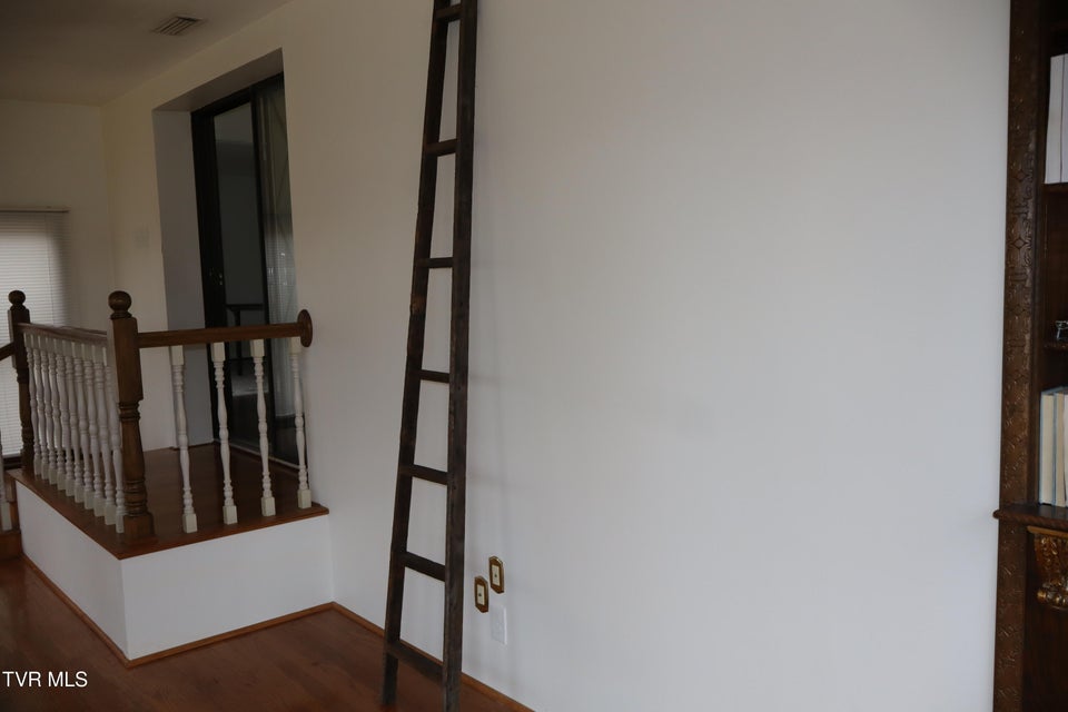 Photo #25: 1207 Woodside Drive