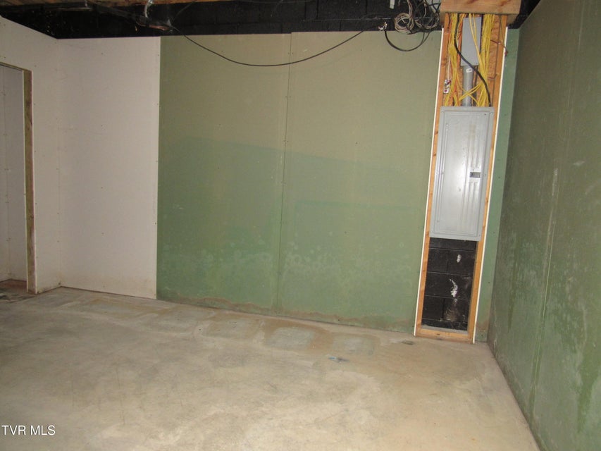 Photo #36: 173 Price Road