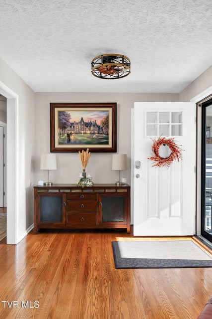 Photo #4: 1113 Jackson Boulevard