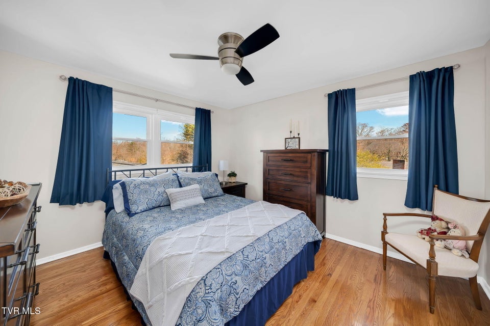 Photo #17: 1113 Jackson Boulevard