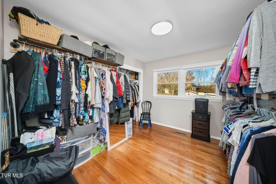 Photo #19: 1113 Jackson Boulevard