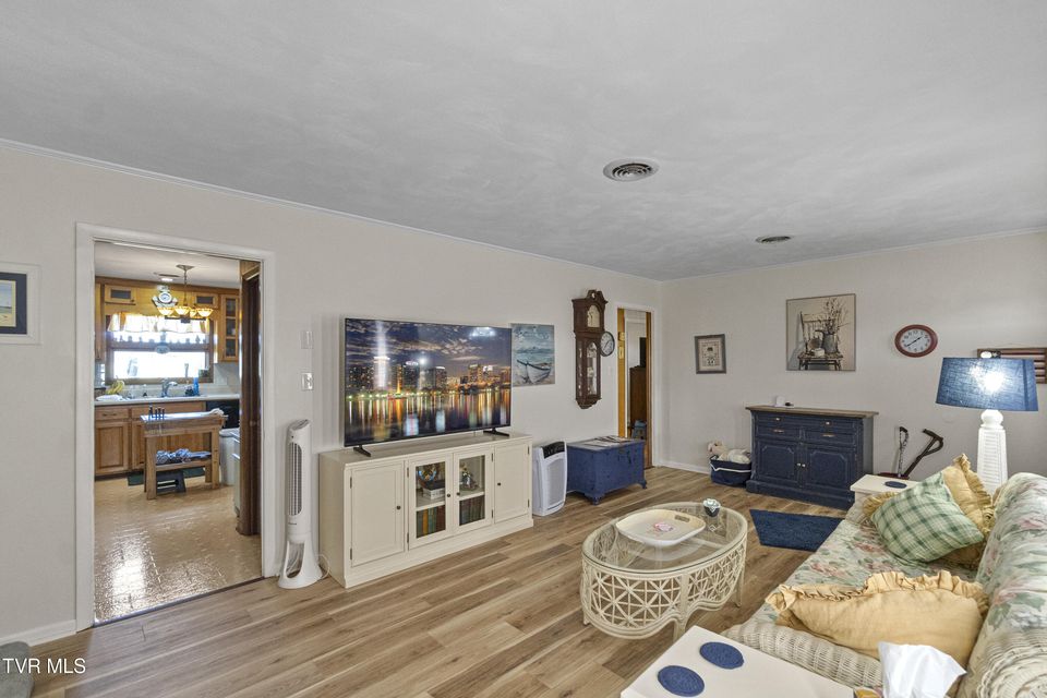 Photo #9: 440 Walkertown Road