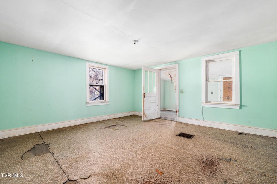 Photo #28: 6194 Highway 19-E 