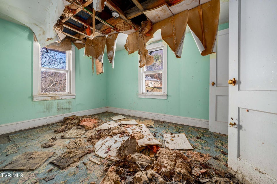 Photo #34: 6194 Highway 19-E 