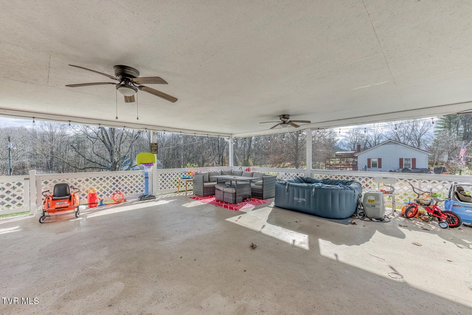 Photo #18: 131 Grubb Lane