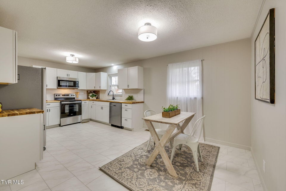 Photo #12: 126 Skyview Drive