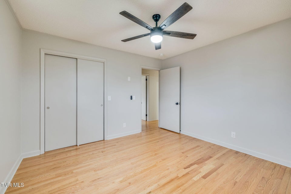 Photo #18: 126 Skyview Drive