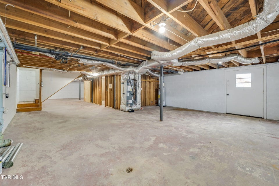 Photo #26: 126 Skyview Drive