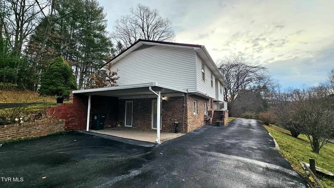 Photo #4: 323 6th Street