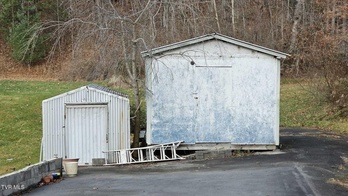 Photo #6: 323 6th Street