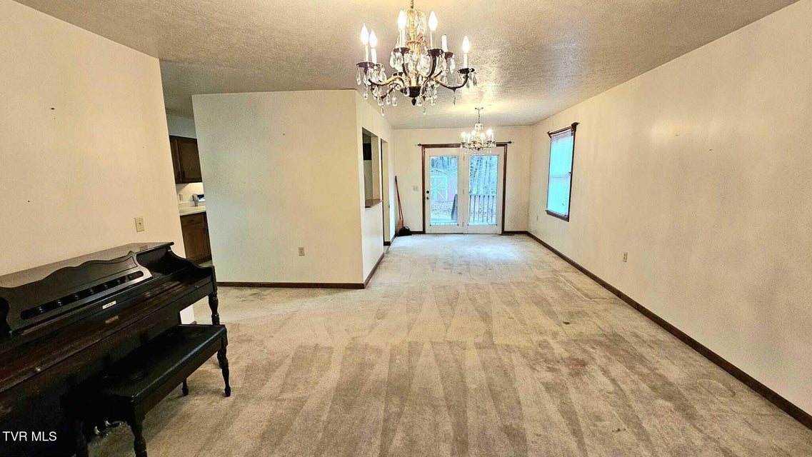 Photo #11: 323 6th Street